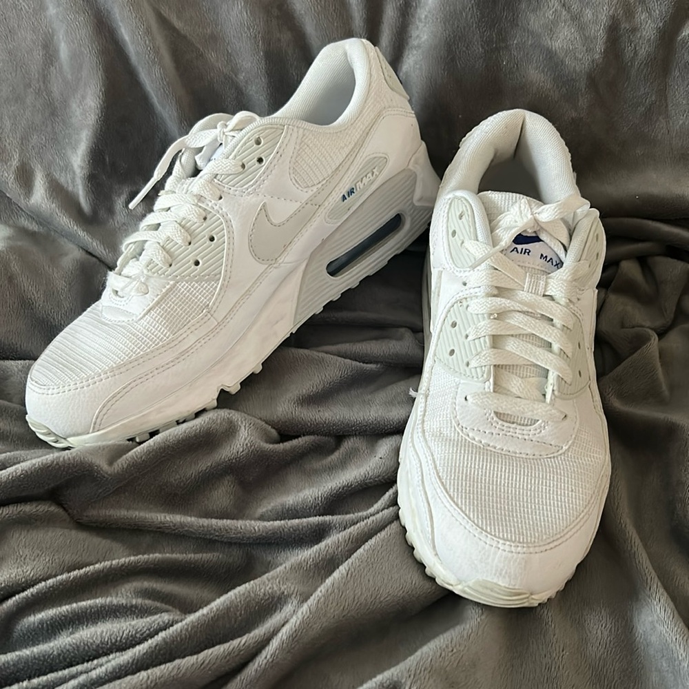 Shoes-Nike air max size 9.5
